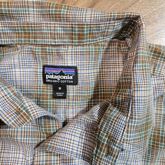 Patagonia Shirt Mens Medium Multicolor Plaid Button Long Sleeve Pocket Organic - Picture 3 of 10